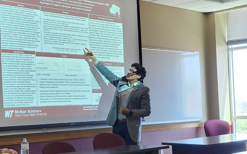 Spanish Student presenting